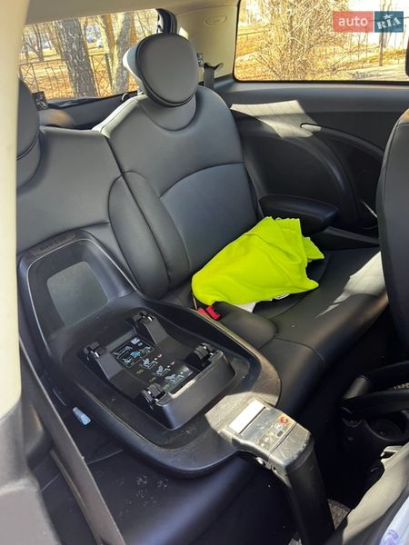 Хэтчбек MINI Cooper 2013 в Житомире