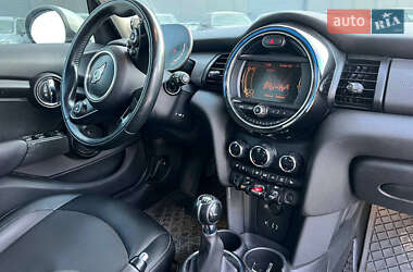 Хэтчбек MINI Cooper 2015 в Львове