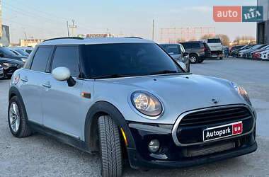 Хэтчбек MINI Cooper 2015 в Львове