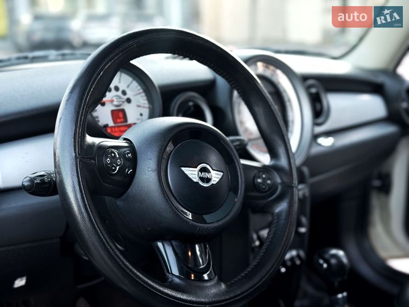Хэтчбек MINI Cooper 2012 в Харькове
