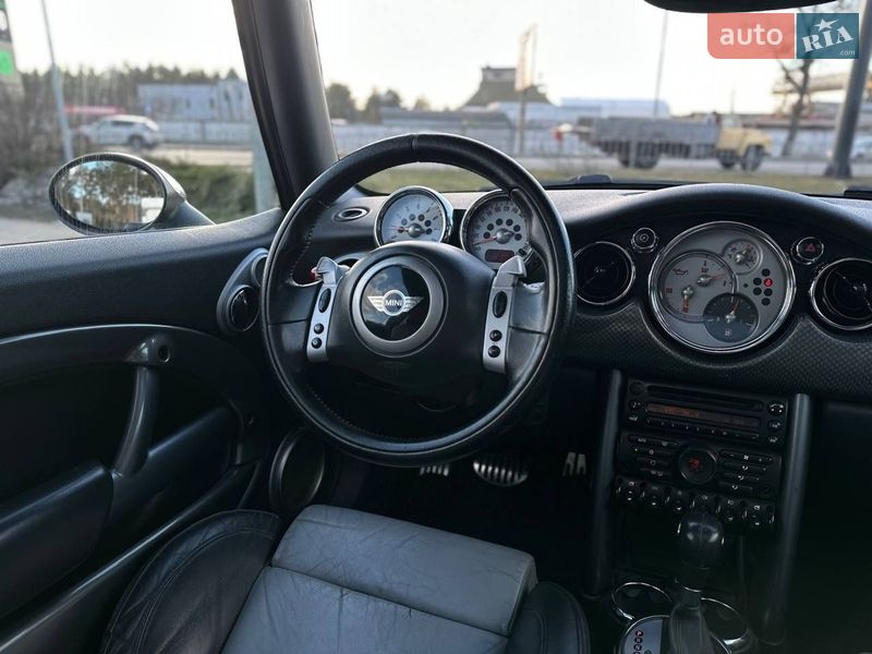 Хэтчбек MINI Cooper 2005 в Киеве