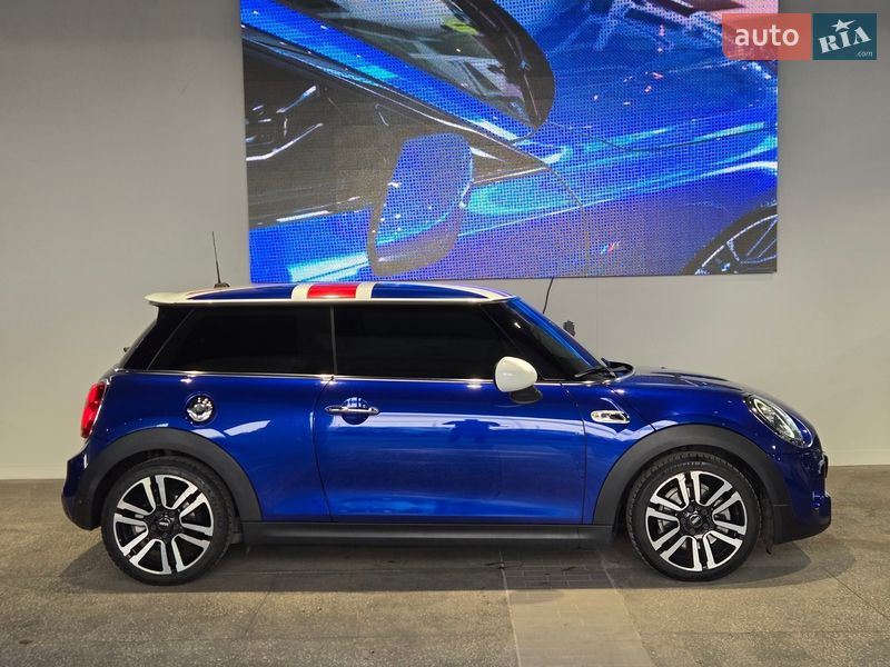 Хэтчбек MINI Cooper 2018 в Одессе