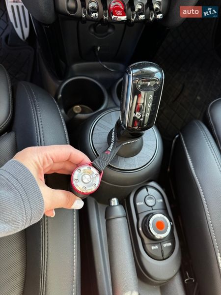 Хэтчбек MINI Cooper 2019 в Киеве
