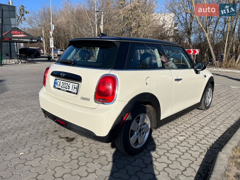 Хэтчбек MINI Cooper 2015 в Киеве