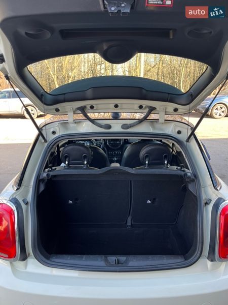 Хэтчбек MINI Cooper 2015 в Киеве