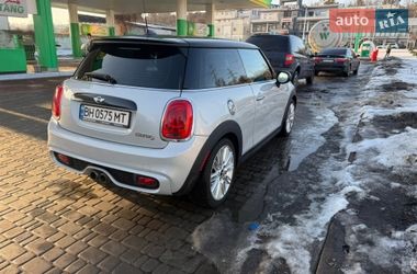 Хэтчбек MINI Cooper 2015 в Киеве