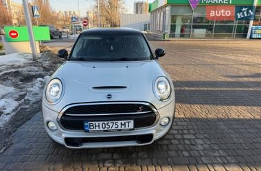 Хэтчбек MINI Cooper 2015 в Киеве
