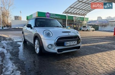 Хэтчбек MINI Cooper 2015 в Киеве