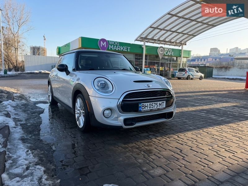 Хэтчбек MINI Cooper 2015 в Киеве
