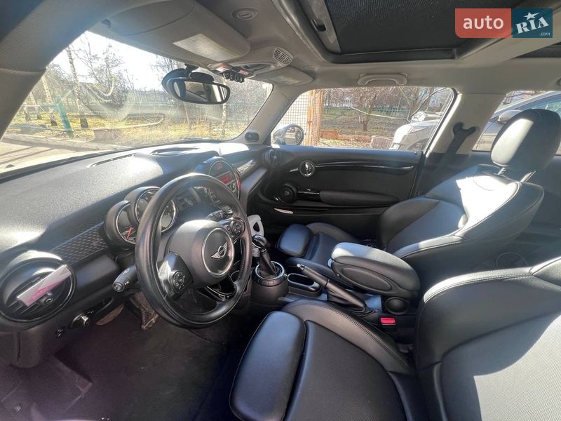 Хетчбек MINI Cooper 2015 в Києві