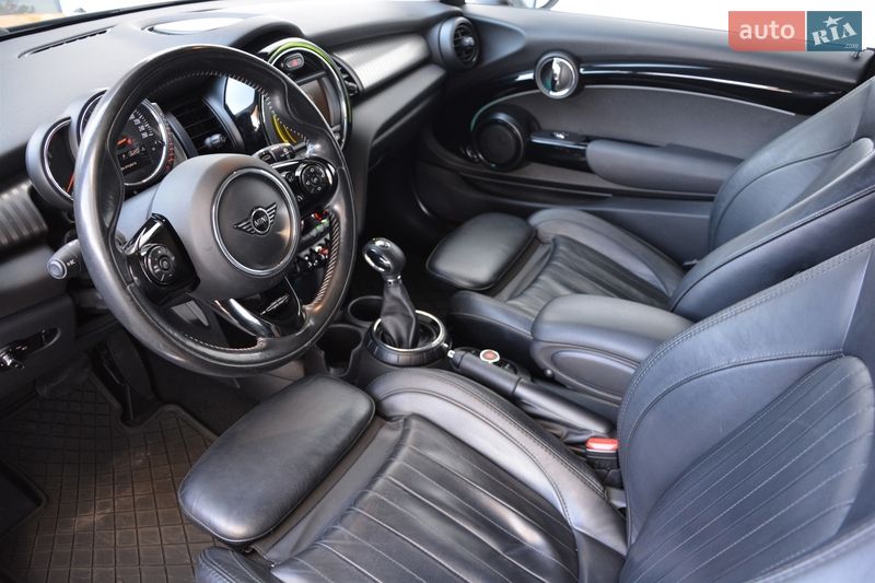 Хэтчбек MINI Cooper 2016 в Киеве фото 3 Хэтчбек MINI Cooper 2016 в Киеве