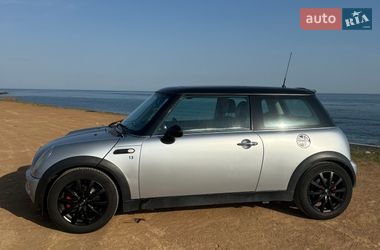 Хэтчбек MINI Cooper 2001 в Одессе