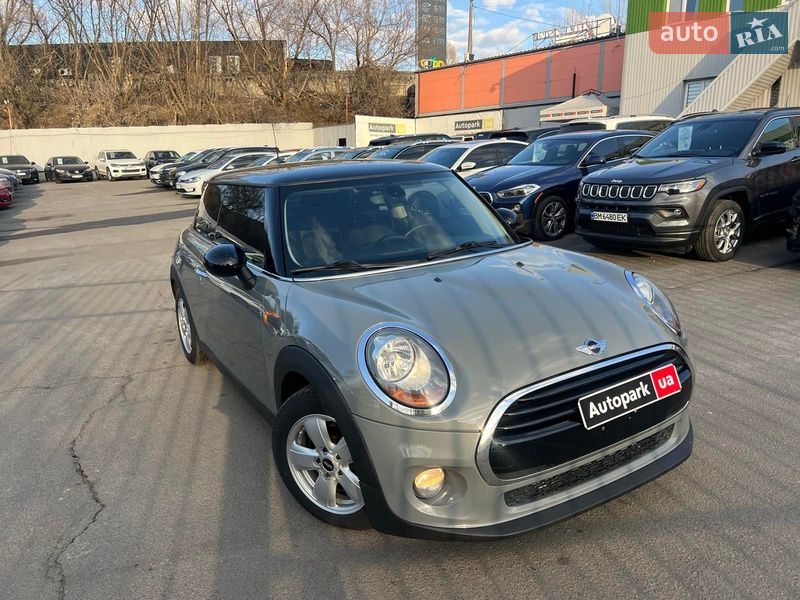 Хэтчбек MINI Cooper 2017 в Киеве