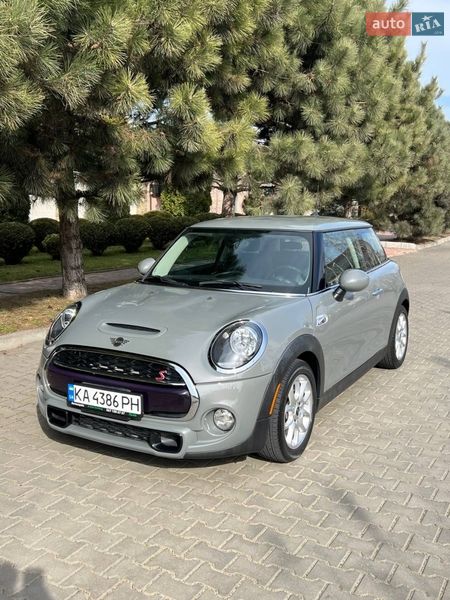 MINI Cooper 2018