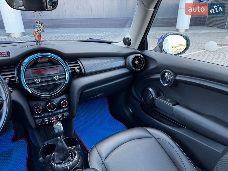 Хэтчбек MINI Cooper 2015 в Киеве