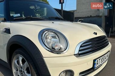 Хэтчбек MINI Cooper 2009 в Черкассах