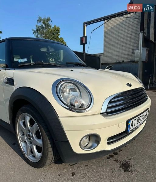 Хэтчбек MINI Cooper 2009 в Черкассах