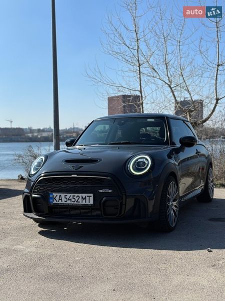 Хэтчбек MINI Cooper 2019 в Киеве