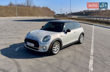 Хэтчбек MINI Cooper 2016 в Полтаве