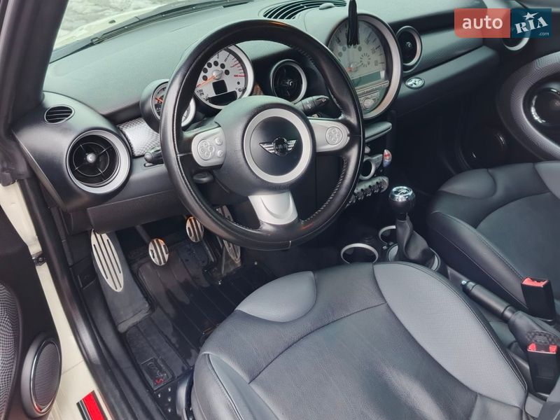 Хетчбек MINI Cooper 2010 в Києві