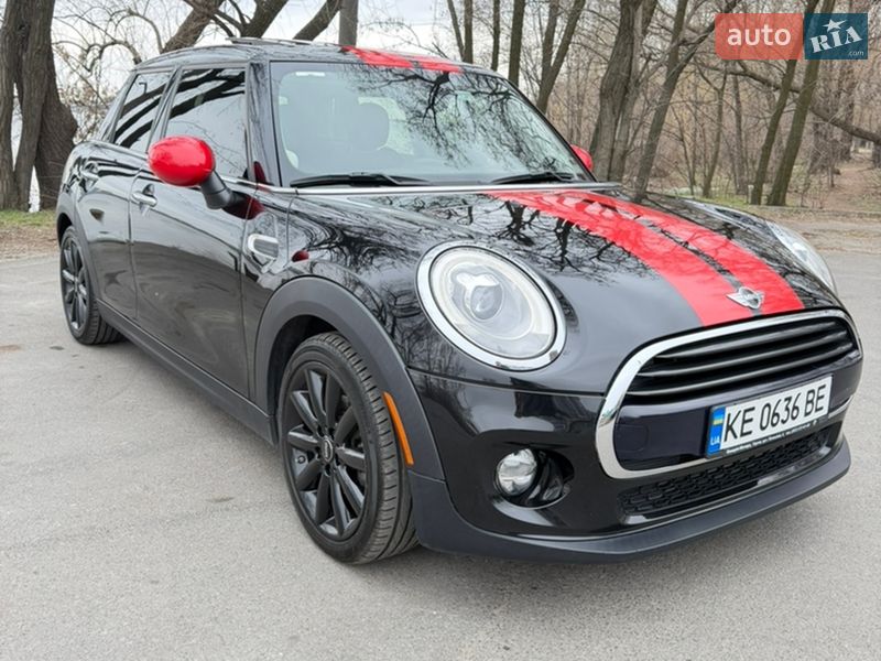 Хэтчбек MINI Cooper 2016 в Днепре