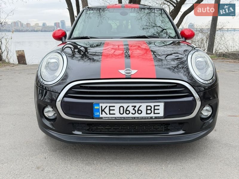 Хэтчбек MINI Cooper 2016 в Днепре