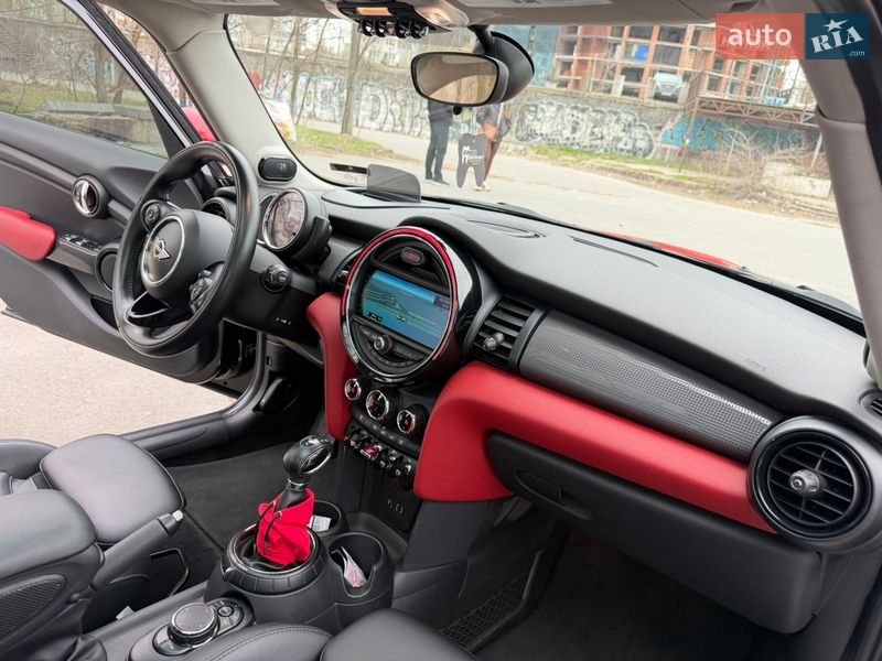 Хэтчбек MINI Cooper 2016 в Днепре