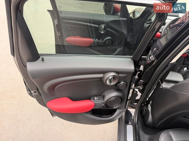 Хэтчбек MINI Cooper 2016 в Днепре
