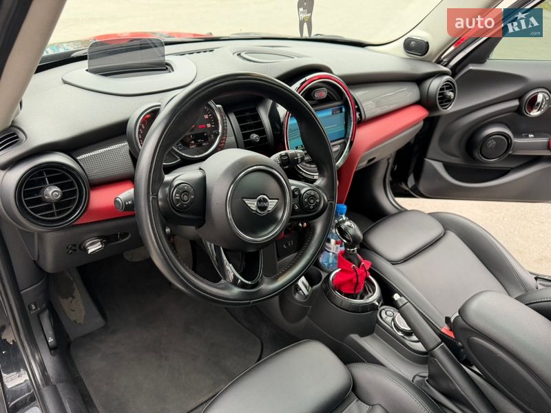 Хэтчбек MINI Cooper 2016 в Днепре