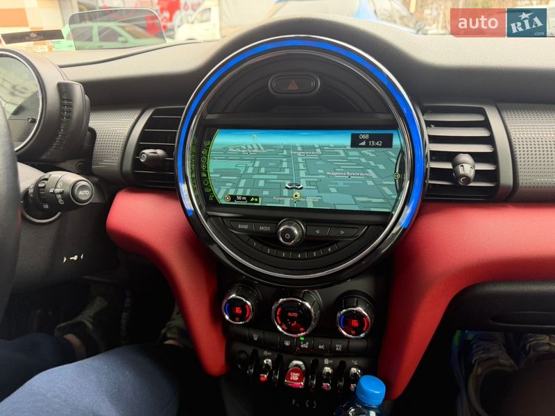 Хэтчбек MINI Cooper 2016 в Днепре