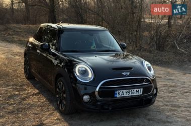 Хэтчбек MINI Cooper 2017 в Киеве