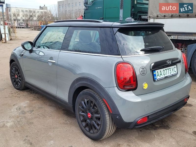 Хэтчбек MINI Cooper 2021 в Киеве