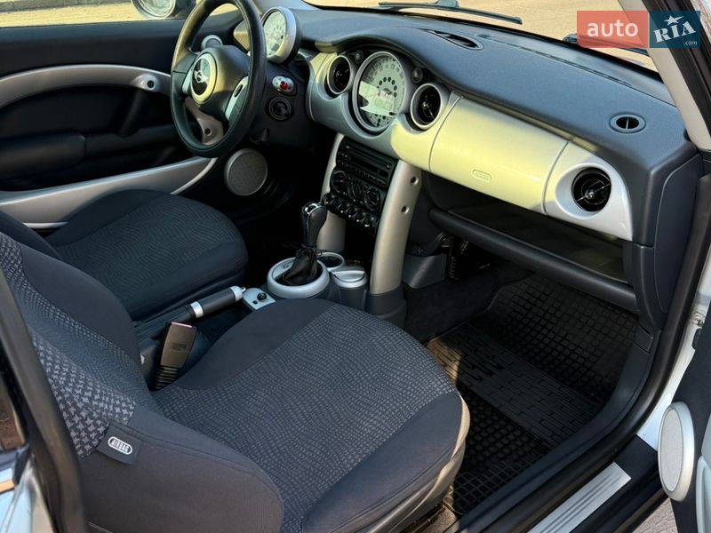 Хэтчбек MINI Cooper 2002 в Житомире