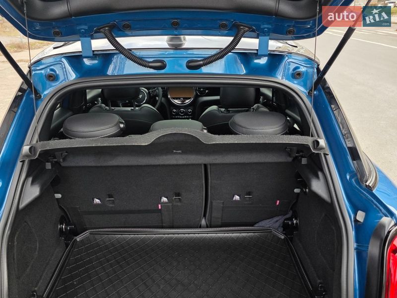 Хетчбек MINI Cooper 2023 в Южноукраїнську