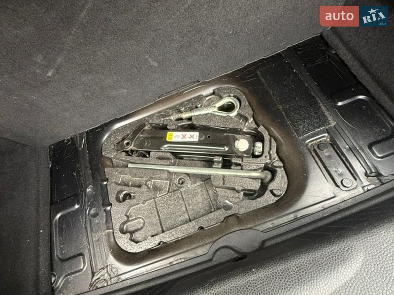 Хэтчбек MINI Cooper 2011 в Ирпене фото 17 Хэтчбек MINI Cooper 2011 в Ирпене