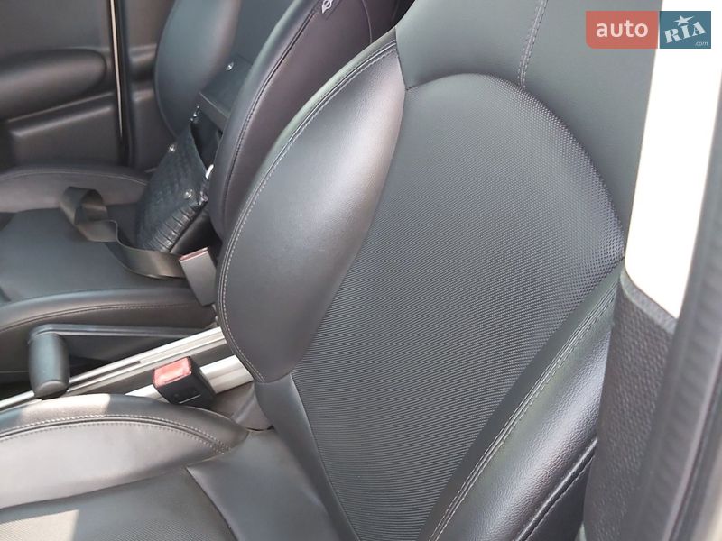 Хетчбек MINI Cooper 2012 в Кропивницькому