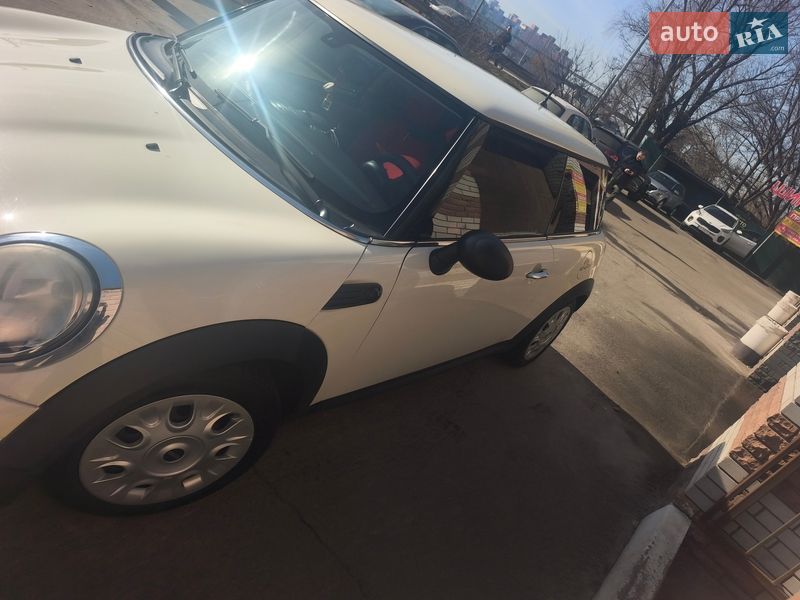Хетчбек MINI Cooper 2010 в Києві фото 6 Хетчбек MINI Cooper 2010 в Києві