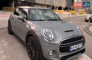 Хэтчбек MINI Cooper 2017 в Киеве
