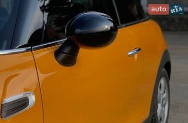 Хетчбек MINI Cooper 2016 в Новій Водолагі