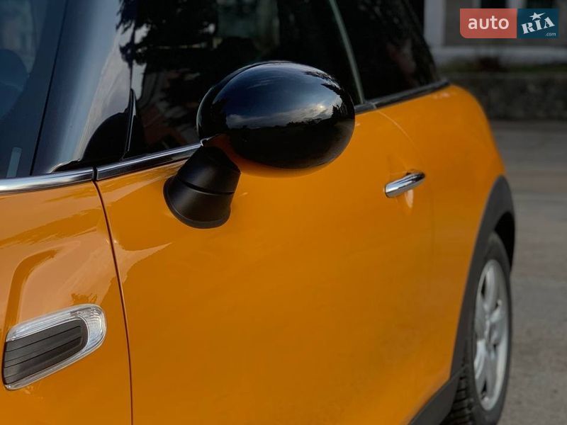 Хетчбек MINI Cooper 2016 в Новій Водолагі