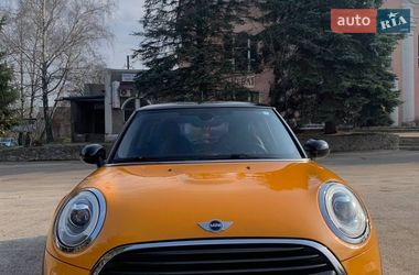 Хетчбек MINI Cooper 2016 в Новій Водолагі