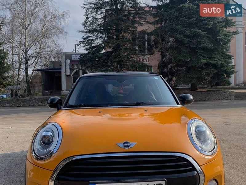 Хетчбек MINI Cooper 2016 в Новій Водолагі