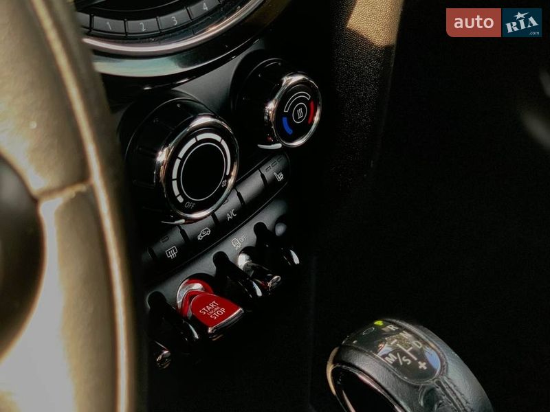 Хетчбек MINI Cooper 2016 в Новій Водолагі