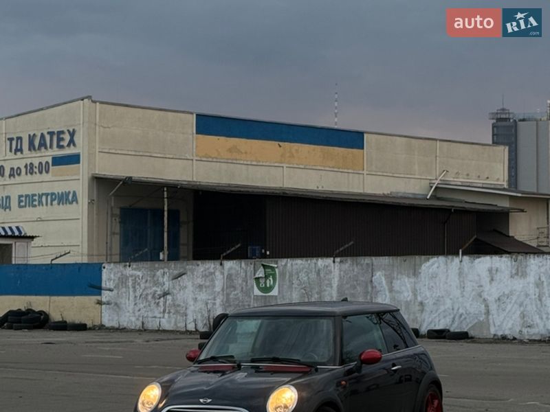 Хэтчбек MINI Cooper 2004 в Киеве фото Хэтчбек MINI Cooper 2004 в Киеве