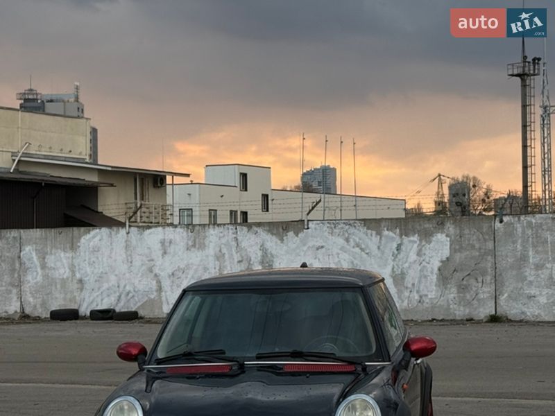 Хэтчбек MINI Cooper 2004 в Киеве фото 3 Хэтчбек MINI Cooper 2004 в Киеве