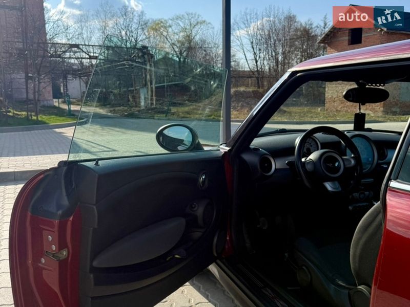 Хэтчбек MINI Cooper 2008 в Дрогобыче