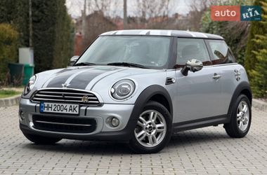 Хэтчбек MINI Cooper 2010 в Одессе