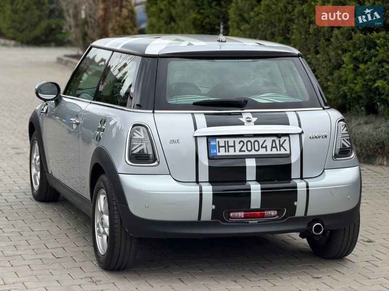 Хэтчбек MINI Cooper 2010 в Одессе