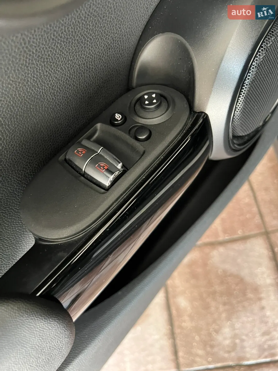 2020 MINI Cooper - мініатюра 21