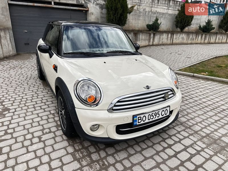Хэтчбек MINI Cooper 2012 в Тернополе